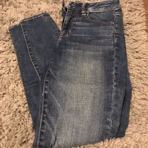 American Eagle Hi-Rise Jegging
